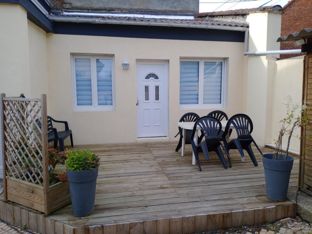 Chambre Studio Calais Exterior photo